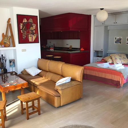 Апартаменты Loft Acogedor Con Terraza Y Parking En El Centro Уэска Экстерьер фото