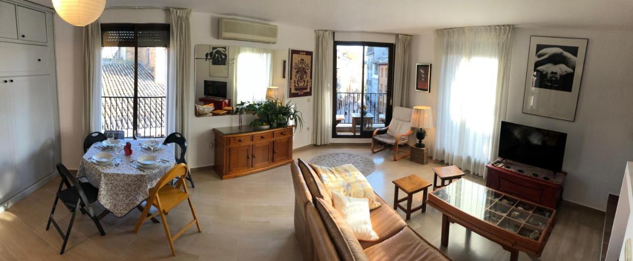 Апартаменты Loft Acogedor Con Terraza Y Parking En El Centro Уэска Экстерьер фото