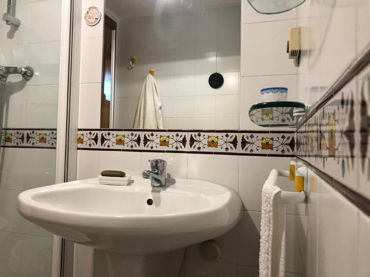 Апартаменты Loft Acogedor Con Terraza Y Parking En El Centro Уэска Экстерьер фото
